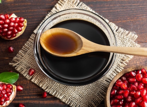تصویر 1 از قیمت خرید رب انار ترش و ملس + فروش ویژه